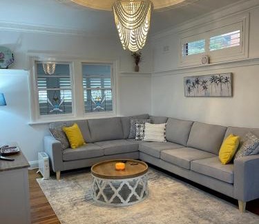 Shellharbour House | Seaside Village Cottage Charm
