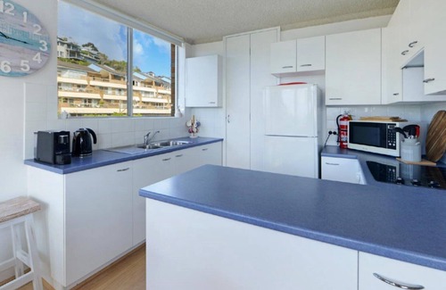 Avoca Beach Apartment | Seaview 7 - Prime Position Beachside Holiday