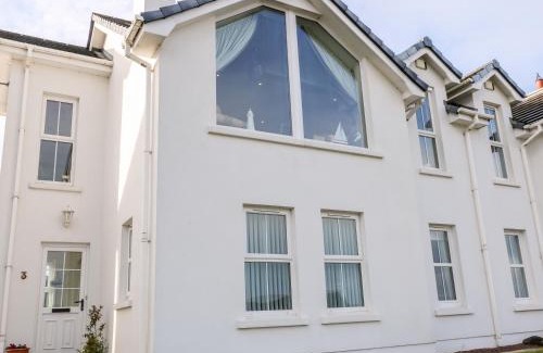 Castlerock House | Seaview