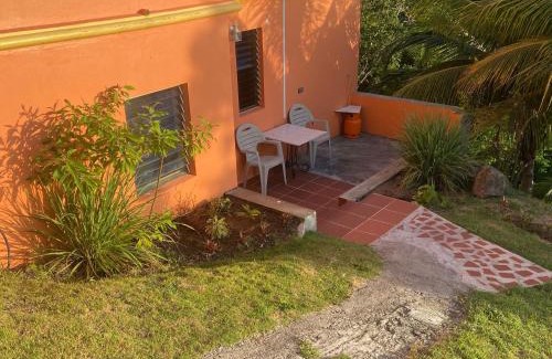 Cudjoe Head Apartment | Seaview Guesthouse Apt #2