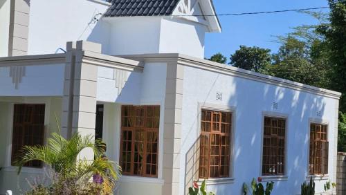 Arusha House | SEBA & Cherise