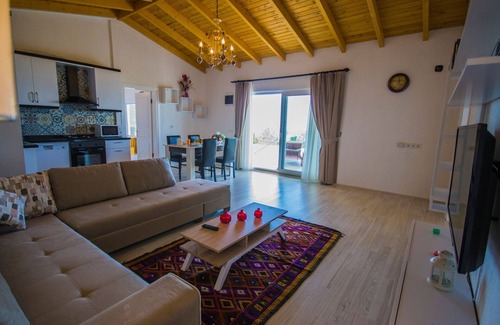 Uzumlu Villa | Secluded Charming Villa Donat Duo for Four Guests, Great Views & Private Pool