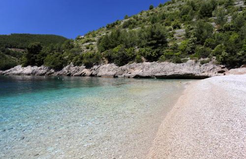 Zrnovo House | Secluded fisherman's cottage Cove Bratinja Luka, Korcula - 12764