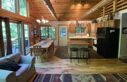 Vilas County Cabin | Secluded, peaceful Lakefront Chalet located in the heart of the Northwoods