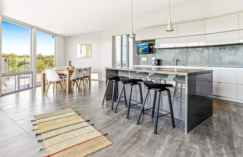 Castaways Beach Apartment | Seclusion by the sea, Castaways Beach