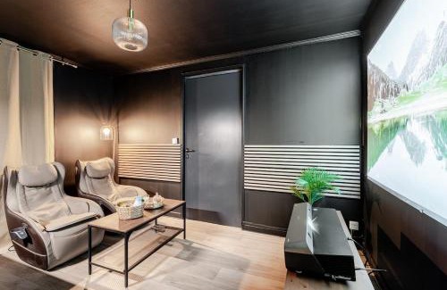 La Celle-sous-Gouzon Apartment | Secret SPA Jacuzzi & Cinema