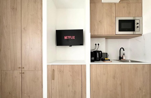Combs-la-Ville Apartment | Sejour royale avec Netflix - Senart - 001 - 002