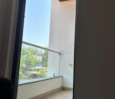 Nagpur Apartment | Self Check In 1BHK Home fully Equipped Kitchen
