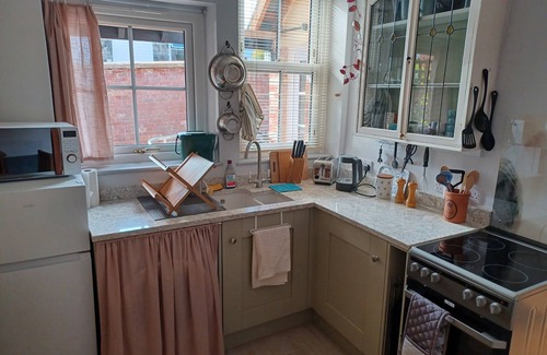 Crewkerne Apartment | Self-contained 1 double bedroom annex in Crewkerne