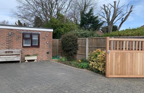 Southbourne Apartment | Self contained annex with bedroom bathroom sitting room and kitchenette
