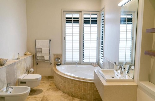 Hermanus Heights Bed & Breakfast | Selkirk House