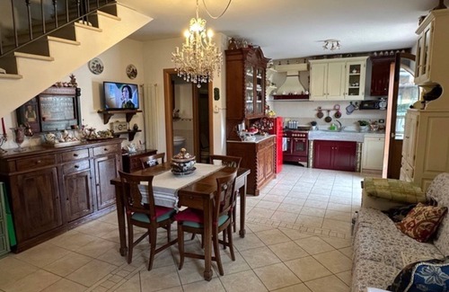 Cinquale Apartment | Semi detached villa on two floors for 4 persons, terrace for meals outside and private parking. In a