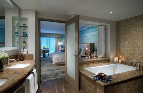 Hollywood Hotel | Seminole Hard Rock Hotel and Casino