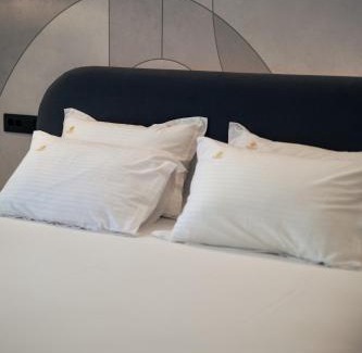 Eforie Nord Apartment | Senior Apartment with Lake View