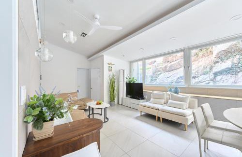 Seochon House | Seochon Secret Cave House