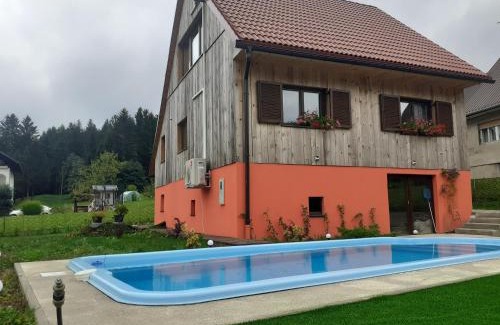 Cabar Ski Chalet | Seoska rapsodija