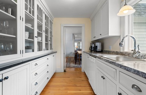 York Harbor House | September is the Best month in Maine. Enjoy the beach, pools, hot tub, gym & spa