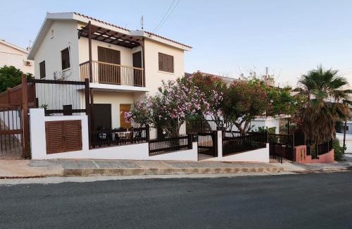 Pomos House | Serena Vacation Home