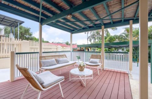 Highgate Hill House | Serene 3 Bedroom Inner City Retreat Highgate Hill