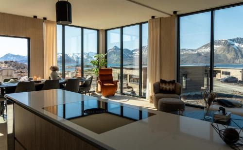 Vagan House | Serene cabin in Lofoten with sauna