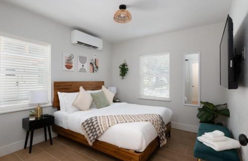 Gainesville House | Serene Place Complex - Walk to UF - Free Parking