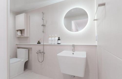 Yongsan-gu Apartment | Serene Seoul