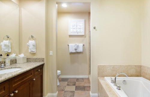 La Quinta Villa | Serene Studio in the Resort-Style Legacy Villas Complex