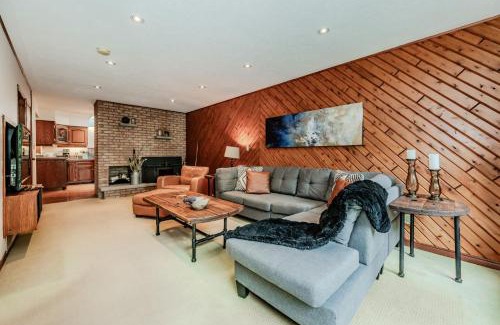 Wiarton Ski Chalet | Serene Waterfront Retreat