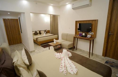 Mayapur Hotel | Serenity By The Ganges