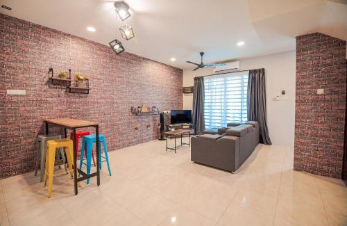 Taman Pakatan House | Serenity Family Stay Ipoh 8 pax