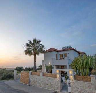 Prines Apartment | Serenity Garden Retreat