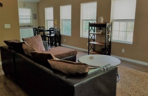 Ludington House | Serenity Hill - 3 bedroom house in Hamlin - close to Ludington State Park ******