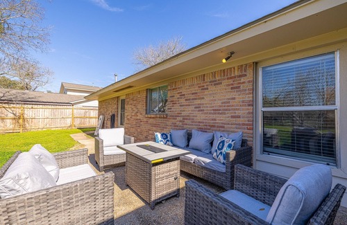 Woodson Village - Pershing House | Serenity In The City With Huge Backyard 4 Bedroom Home by RedAwning