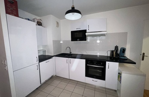 Gennevilliers Apartment | Serenspot