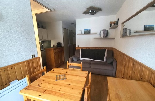 La Salle-les-Alpes Apartment | Serre Che 1st floor apartment 4pers. Pied de pistes, Shops nearby Aiglon Sud