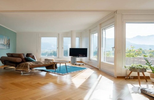 Weesen Apartment | SET IN THE SERENITY OF THE QUINTESSENTIAL GLORY OF WEESEN