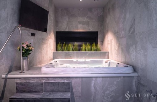 Mouscron Bed & Breakfast | SET SPA