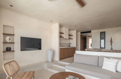 Paliouri Apartment | Seven Rocks Suites