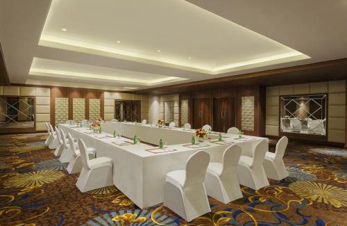 Dehradun Hotel | Seyfert Sarovar Premiere Dehradun