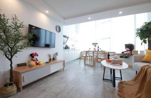Beilin Apartment | Shanghai Hills & Lotus Home Base near NECC & Hongqiao railway station suitable for Family&Business