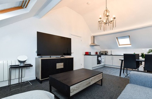 Alvaston Apartment | Shardlow Road - Radiant 1Bedroom Apartment equipped with a flat TV and free Wifi