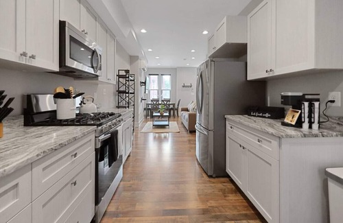 Shaw House | Shaw Chic Oasis: Metro-Accessible 2BR Rowhouse