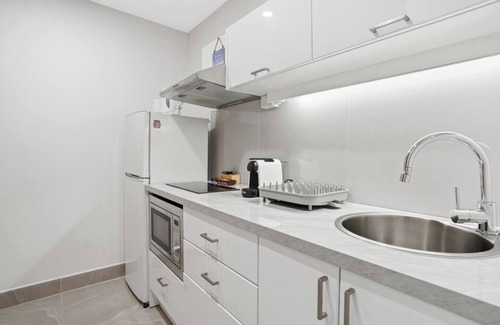 St Kilda Apartment | ShelleyStayz on Alma Rd