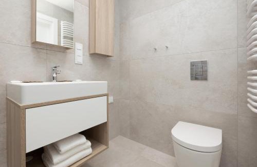 Trzebiatow Apartment | Shellter Apartments 117 M Przy Hotelu - by Jantar Apartamenty Kołobrzeg