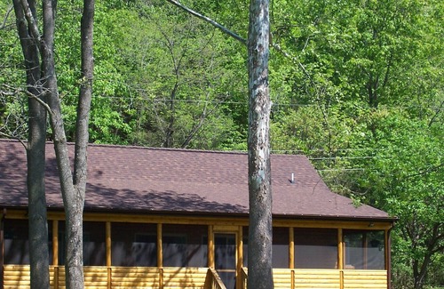 Luray Cabin | Shenandaoh Dreaming Riverfront Log Cabin - LIFE IS GREAT ON THE RIVER!