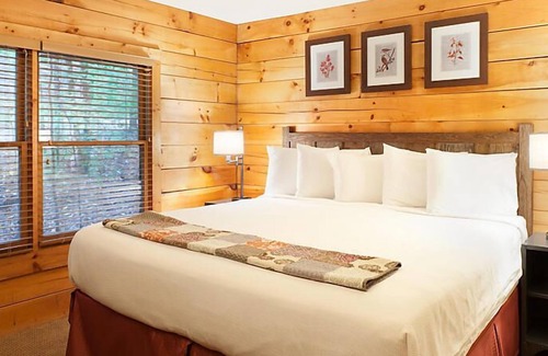 Gordonsville Resort | Shenandoah Crossing Resort with acres of wilderness