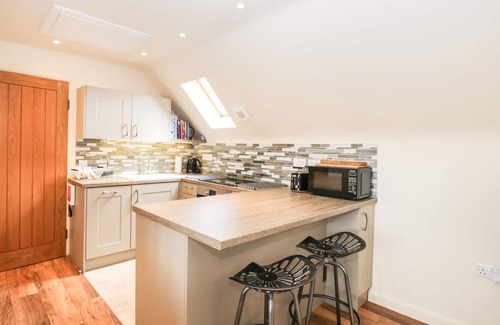 Somerton Apartment | SHEPHARD’S RETREAT, pet friendly, with a garden in Charlton Mackrell