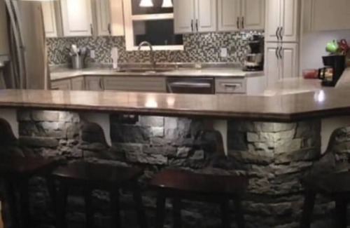 Strange Creek House | Shepherd’s View II: Cozy Retreat for 1-2 Guests in Duck, WV. Starlink availablen