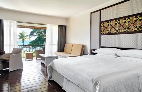 Mulifanua Resort | Sheraton Samoa Beach Resort