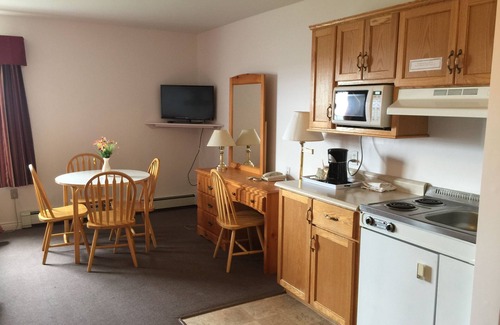 Charlottetown Hotel | Sherwood Inn and Motel